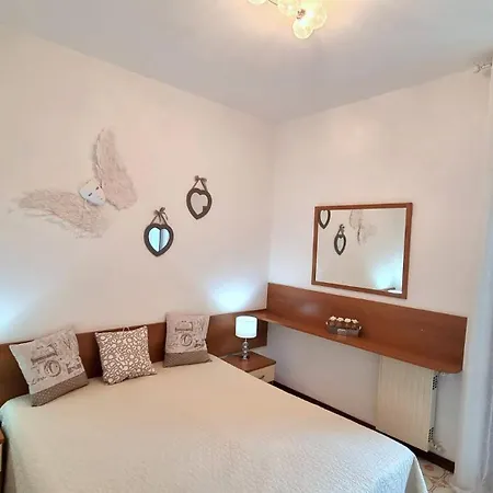 Mary Apartment